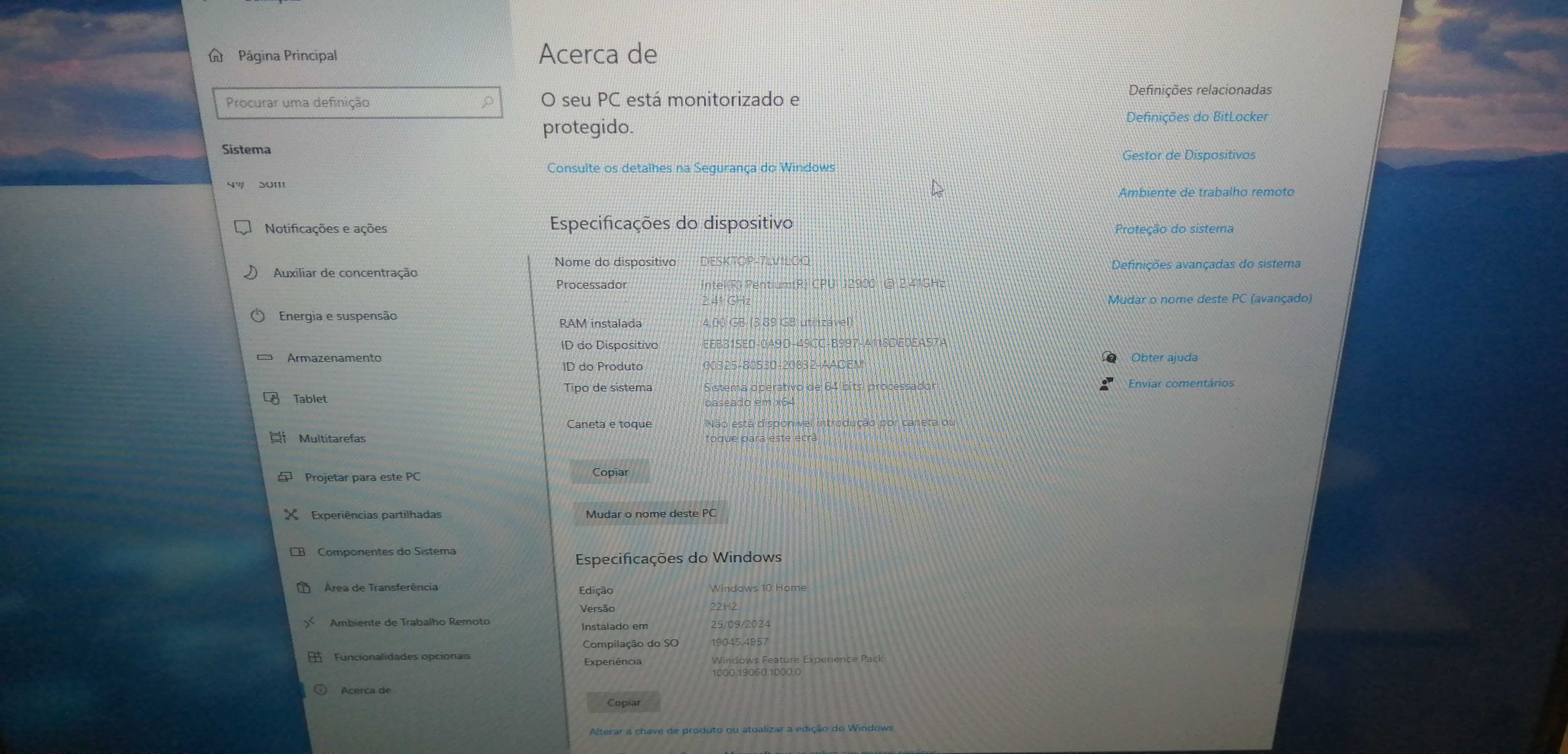 ASUS K31AN. SSD 120 GB, 4 GB RAM, gravador de DVD.
