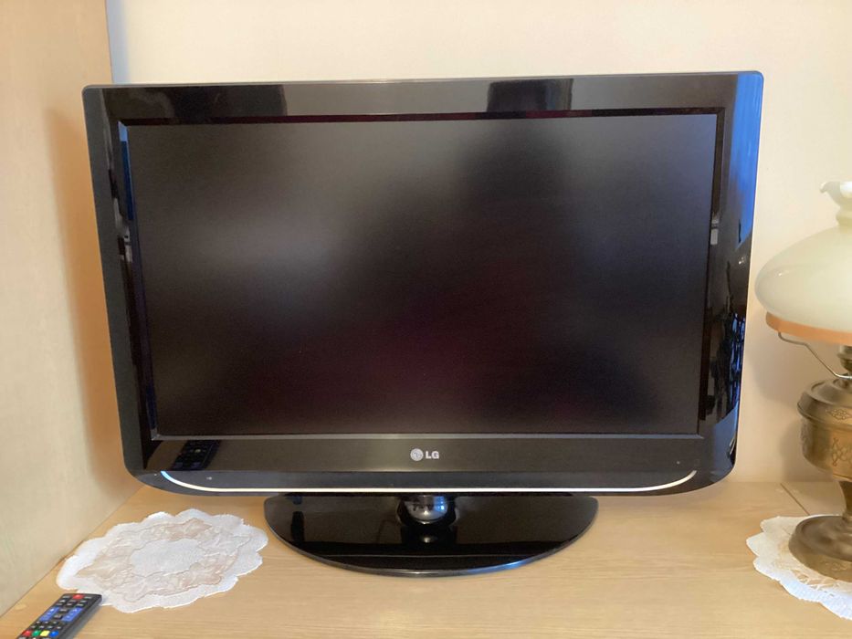 Telewizor LCD Monior Ekran 32" cale  LG 32LT75-ZA /// ZADBANY