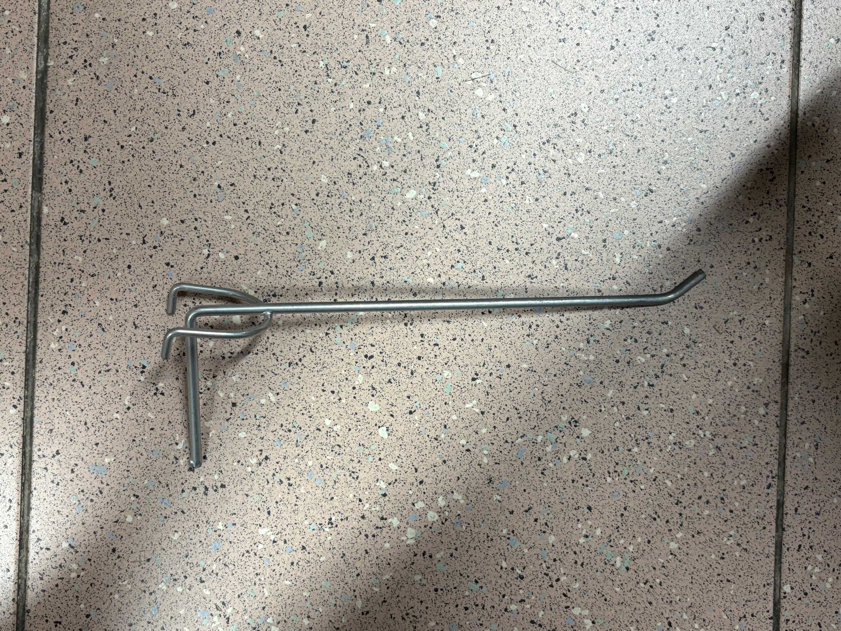 Haki sklepowe na kratę 21 cm – 270 sztuk – metalowe, używane
