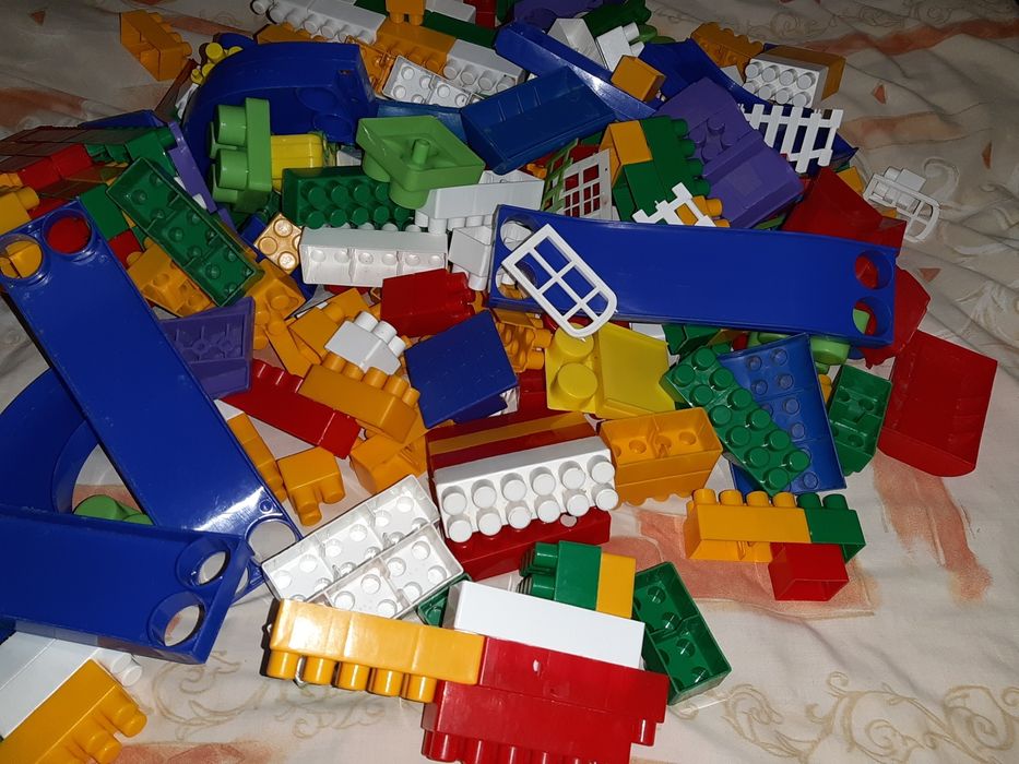 Продам конструктор б/у