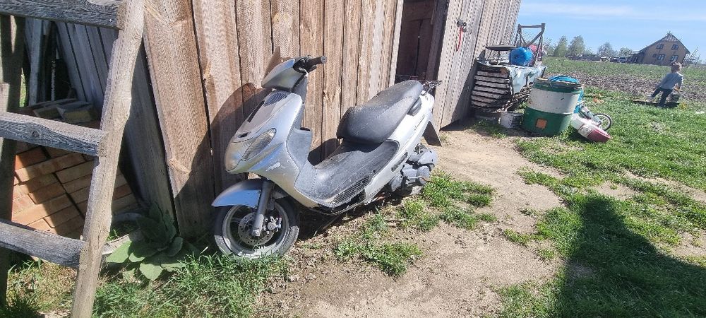 Продам скутер сузуки адресс 110
