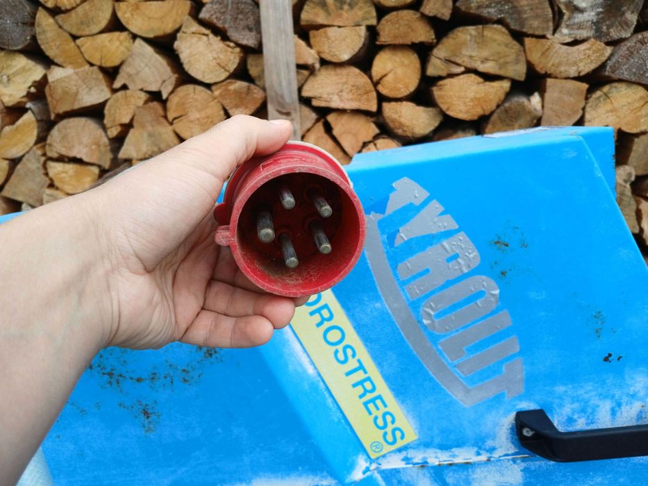 PIŁA TYROLIT  TME700P do Cięcia PUSTKÓW i KAMIENIA  Diamentowa Tarcza