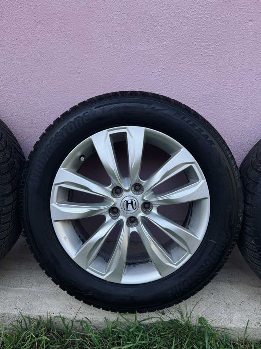 Диски та шини r18 / Kia Honda / Bridgestone зима / 5/114.3 225/60