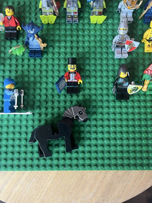 Zestaw figurek lego