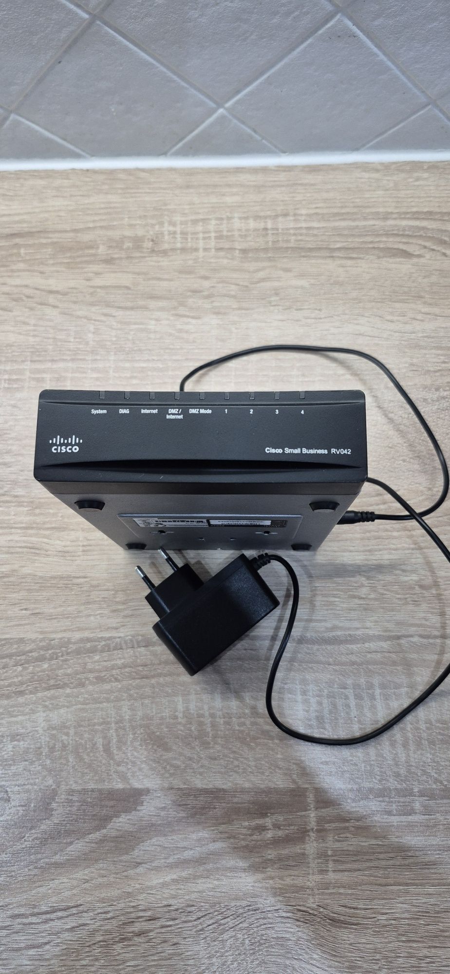 Router Cisco RV042
