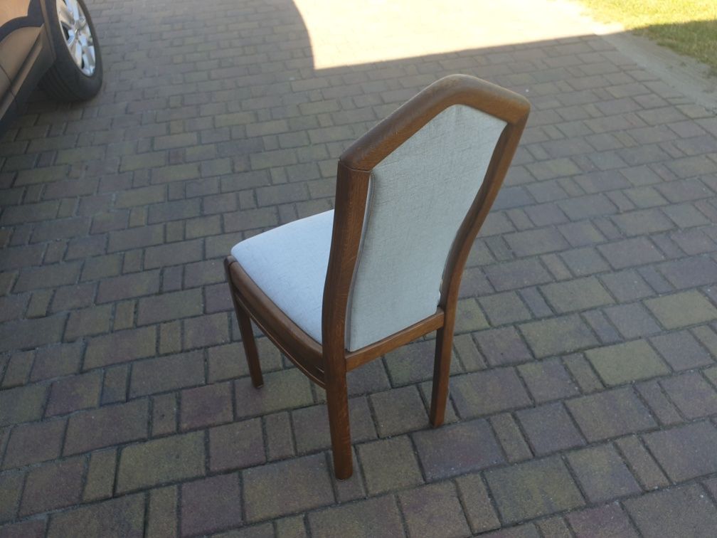 Krzesła  dębowe  do salonu