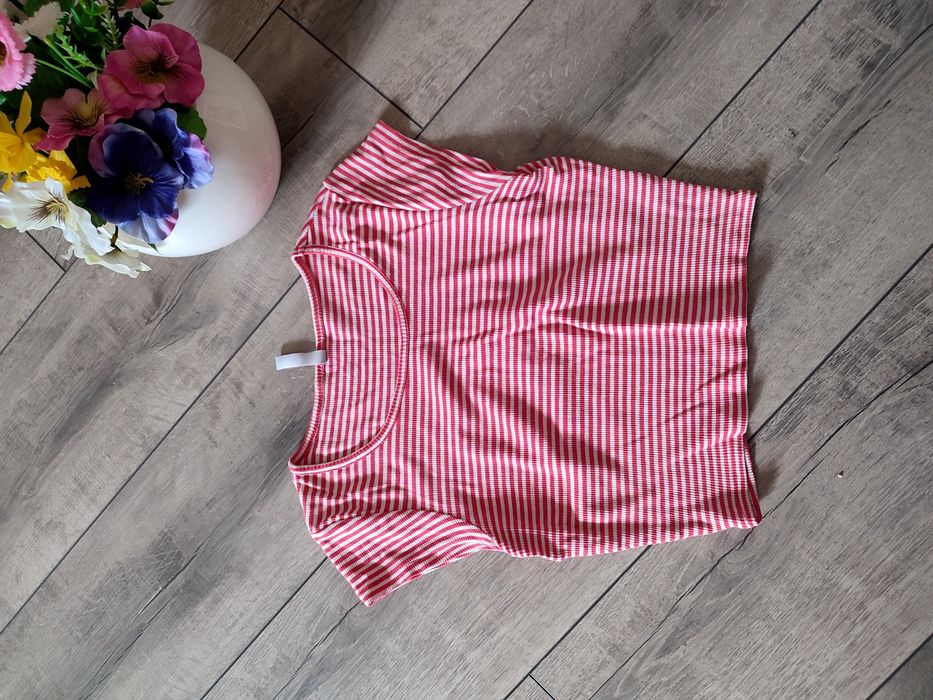 Top w paski s czerwono biały