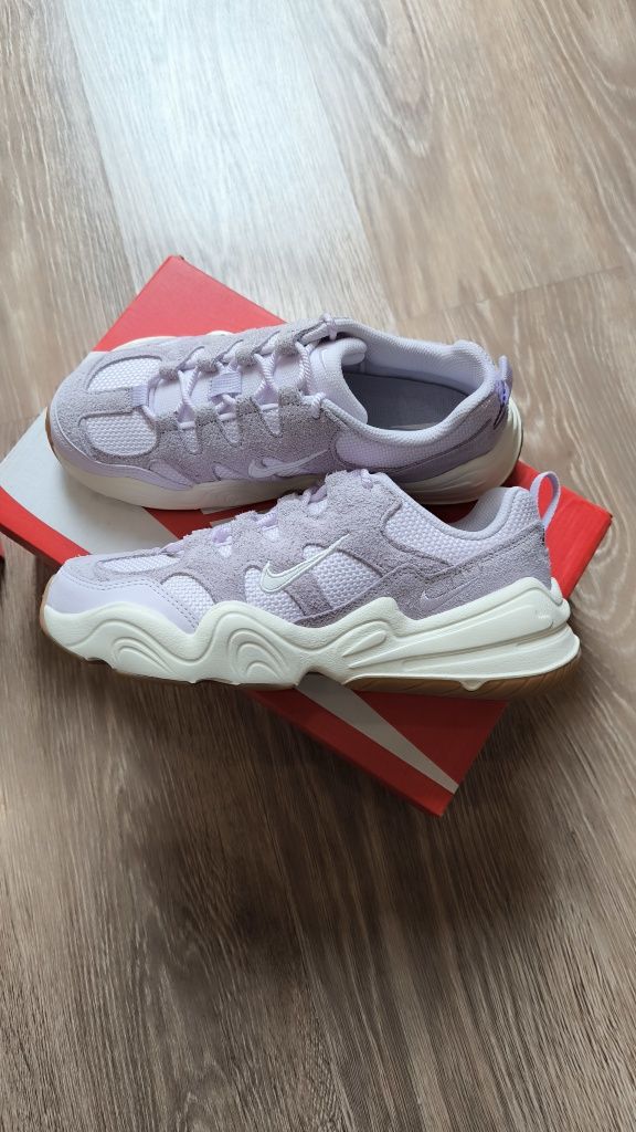 Кросівки Nike Tech Hera