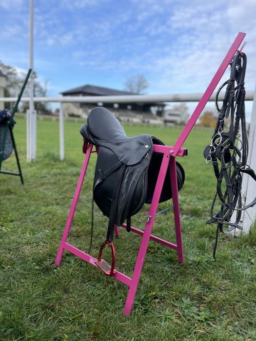 Stojak na siodło, kobyłka solidna