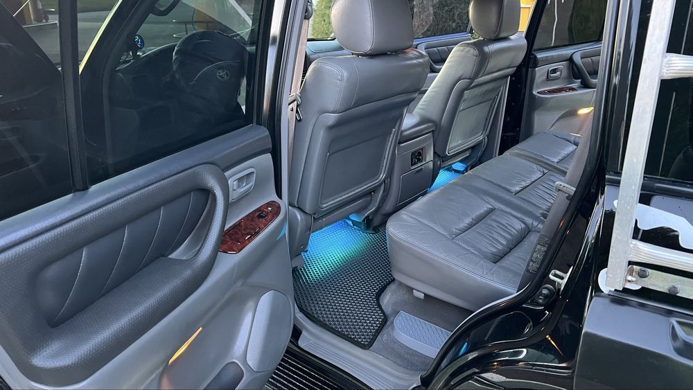 Toyota Land Cruiser 100 4.7 off-road