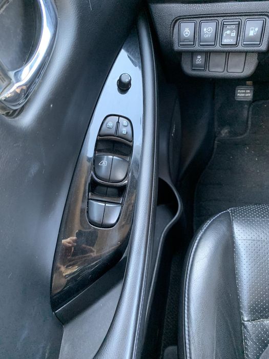 Nissan Leaf Tekna з Норвегії 2015 рік 75.17% SOH Chademo