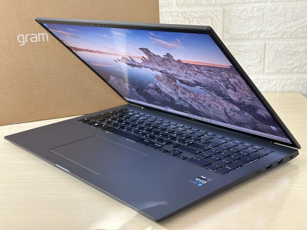 Новий! 2K 17 дюймів! i7-1360P (12 ядер!) LG Gram, 16/512gb