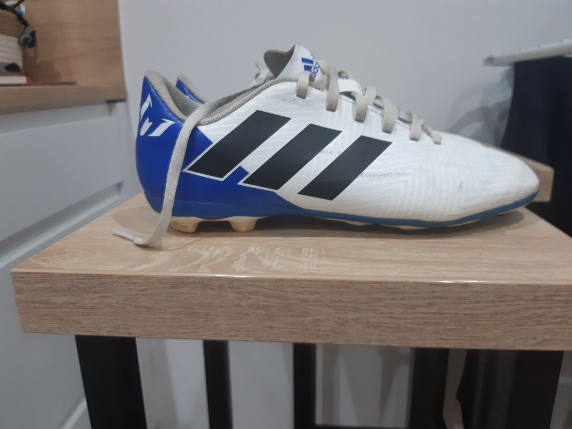 Buty sportowe piłkarskie korki adidas 38