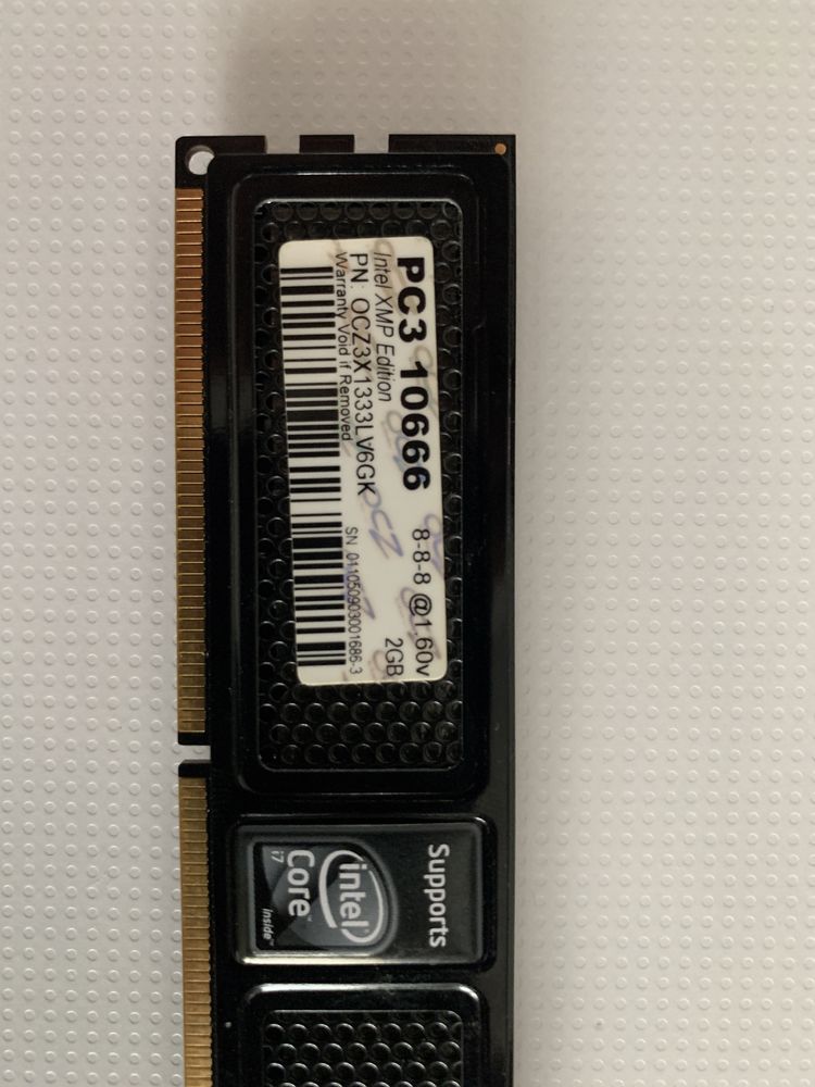 Память оперативная DDR3 PC3-10666 OCZ