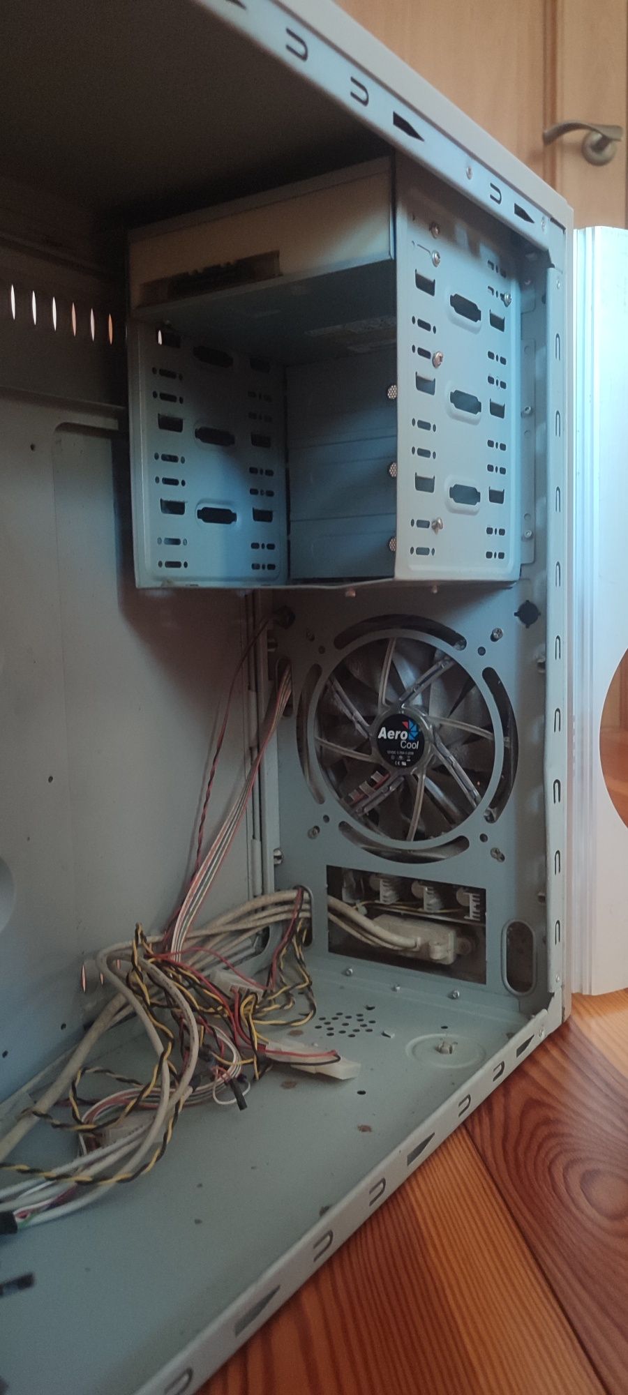 Корпус металевий до компа  midi tower
