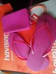 Havaianas e mala de Havaianas