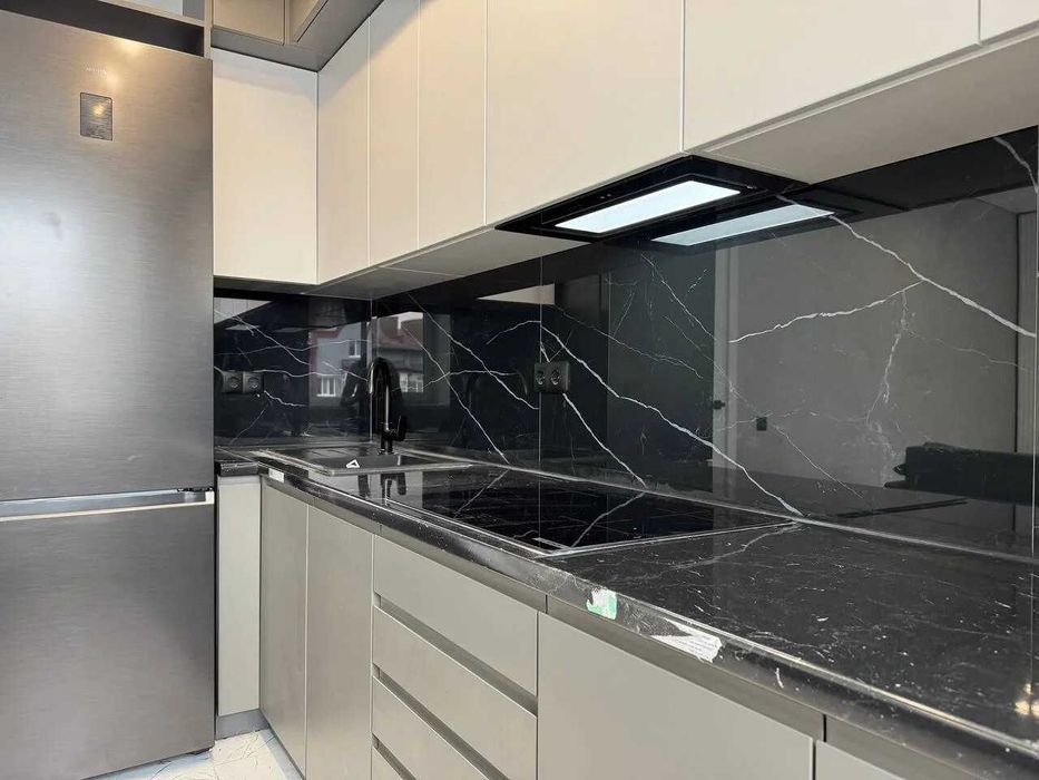 Сучасна однокімнатна квартира в центрі