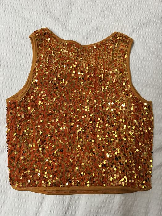 Top de lantejoulas douradas