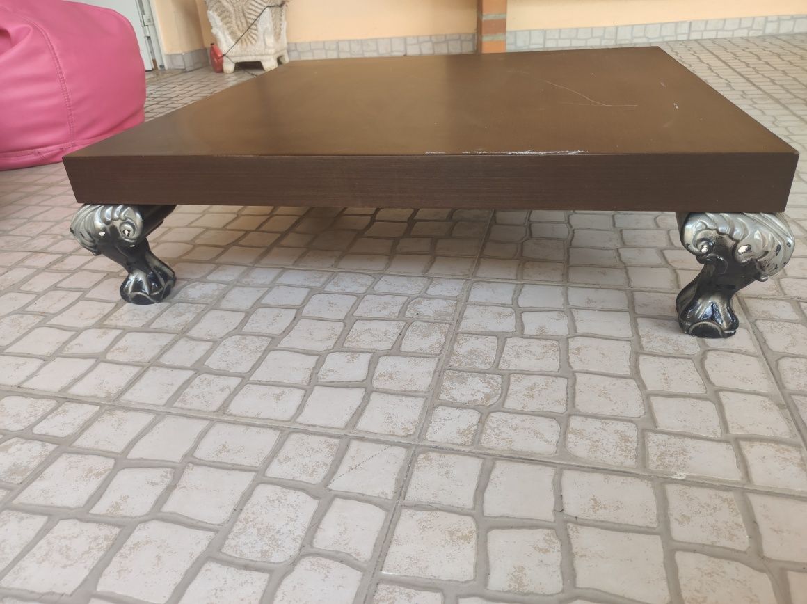 Mesa baixa de sala de estar