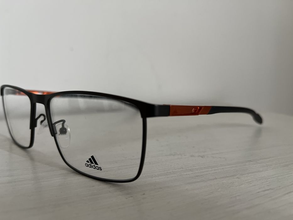 Oprawki marki adidas