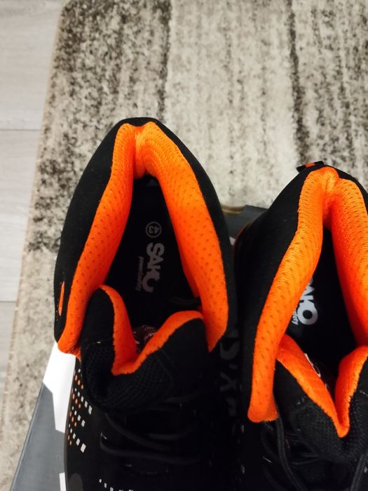 Buty trzewiki robocze Sako 43 czarne pomarańczowe