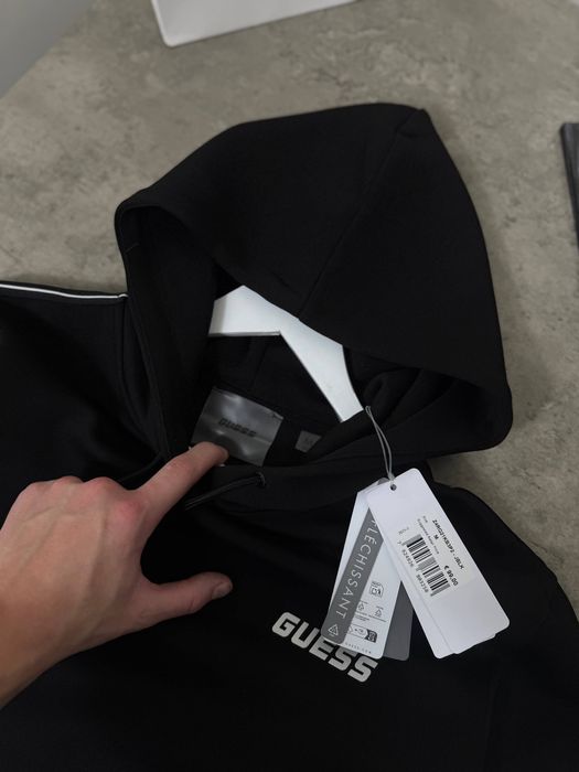 Худі  Guess з лампасами.