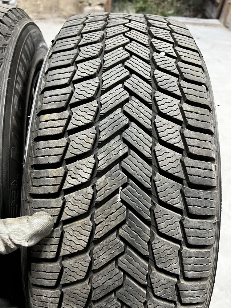 Резина зима MICHELIN 235/60 R18 2022 року, ідеальний стан