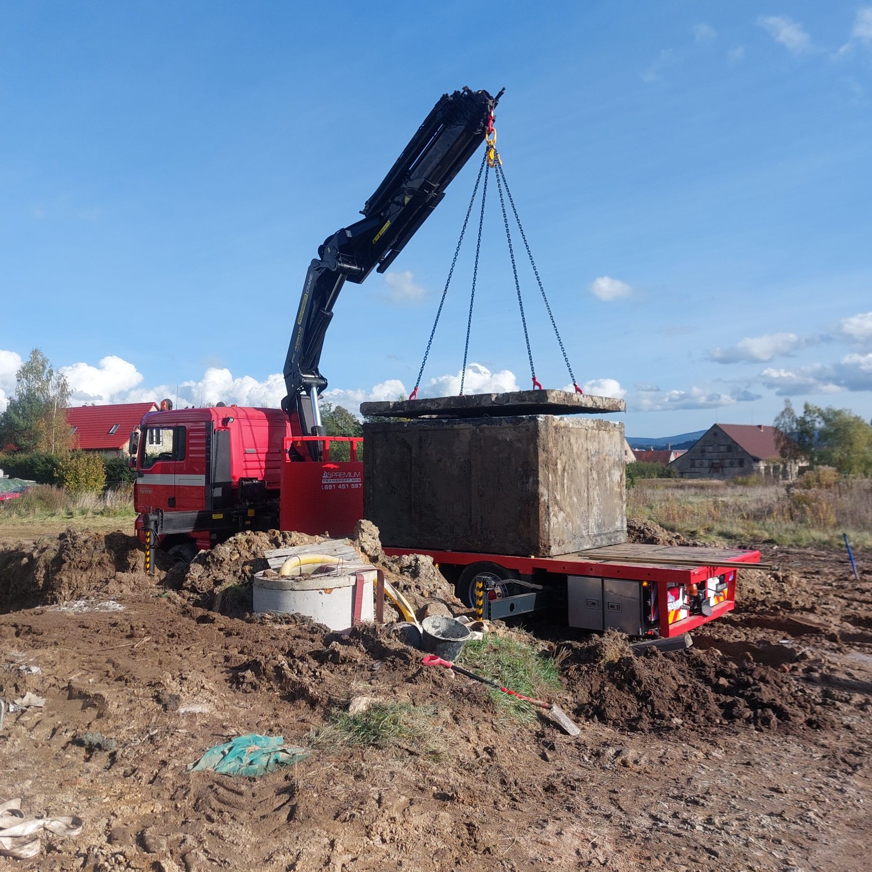 Transport hds kontenery maszyny rozładunek  przeladunek