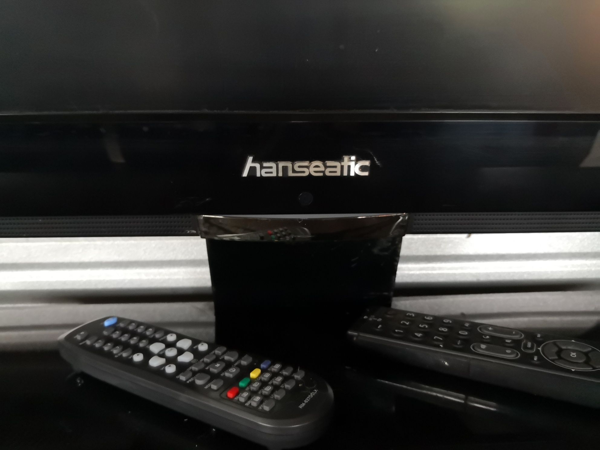 Telewizor Hanseatic 40 cali sprawny, pilot