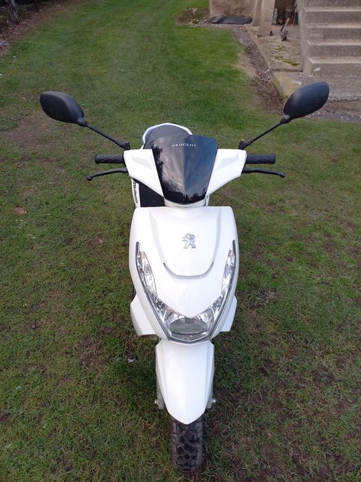 Skuter Peugeot Kisbee