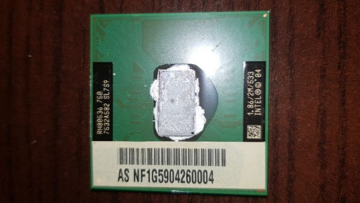 Processador / CPU Intel Pentium M 750 SL7S9 1.86/2M/533