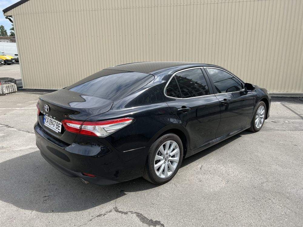 Аренда автомобиля авто под выкуп Киев Toyota Camry 2020