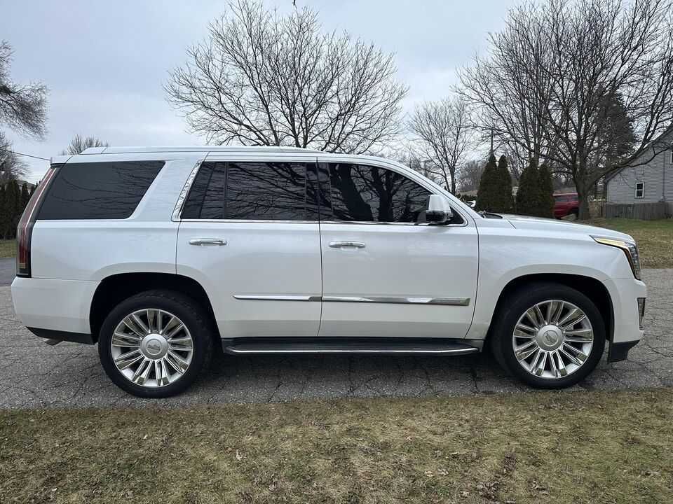 2016 Cadillac Escalade Platinum