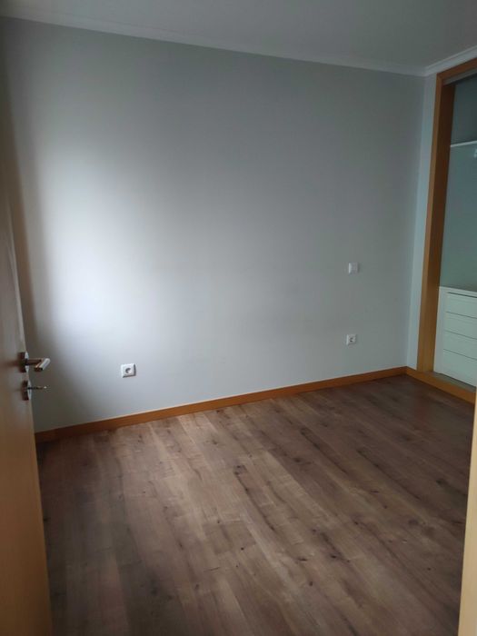 Casa T1 com logradouro