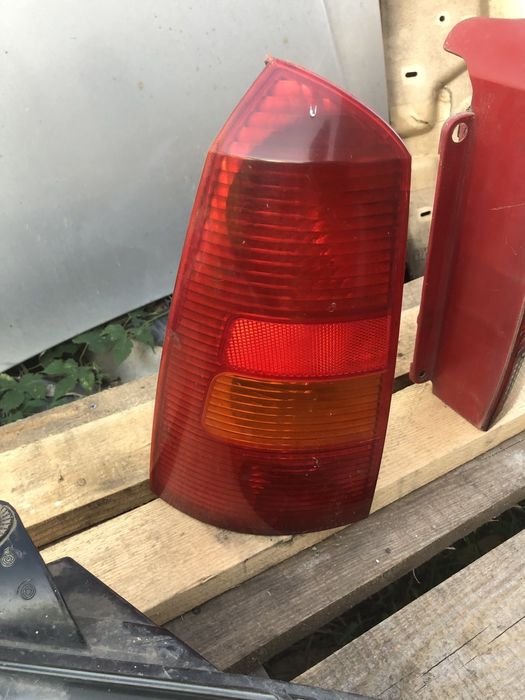 Права Фара стоп ліхтар Форд Фокус Ford focus 1