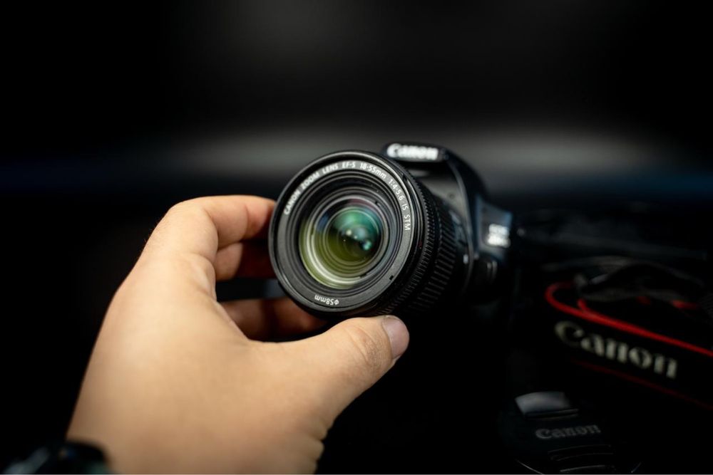 Фотоапарат CANON EOS 250D 18-55 IS STM