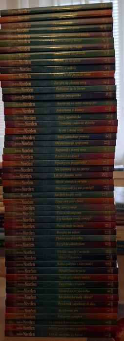 Książki na sprzedaż.