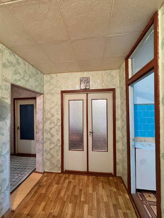 Продаж просторої 4 кім. квартири в Мукачево, мік-н Росвигово!