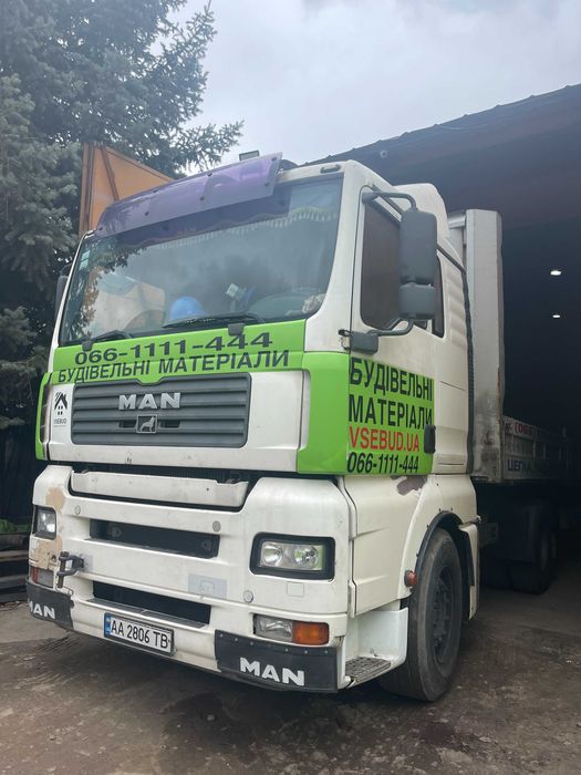 Послуги вантажного транспорту, бортові платформи, штори