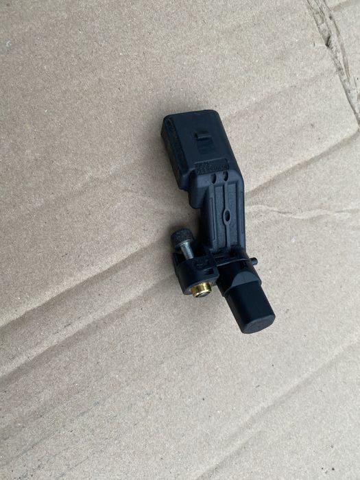 VW golf 5 V Audi a3 8p 2.0tdi czujnik polozenia walu oryginal