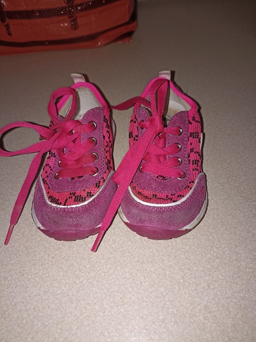 Różowe buty buciki dla dziewczynki 21