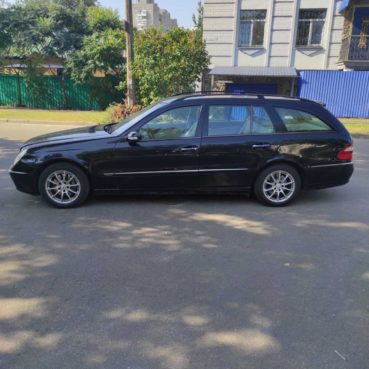 Продам Mercedes-Benz E  w211