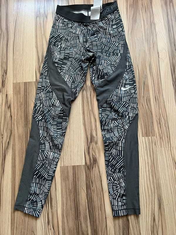 Legginsy leginsy sportowe fitness Nike Pro S