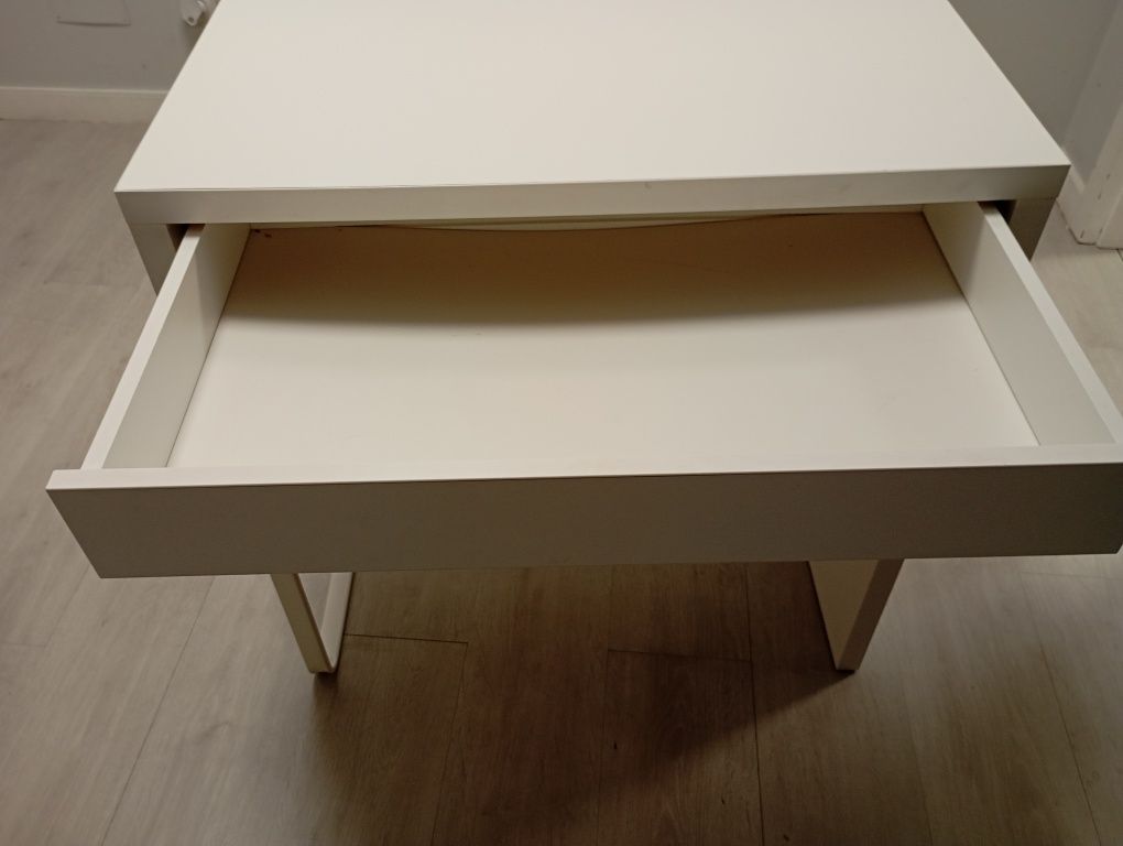 Secretária IKEA Micke Branca