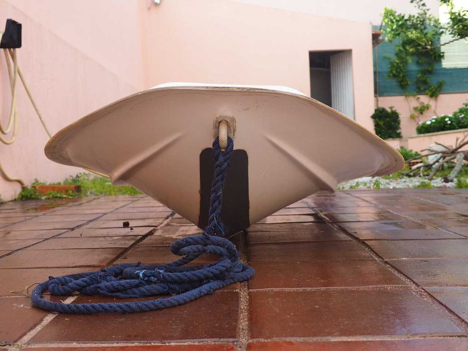 semirrígido, só casco, sem flutuador. 2,5metros.