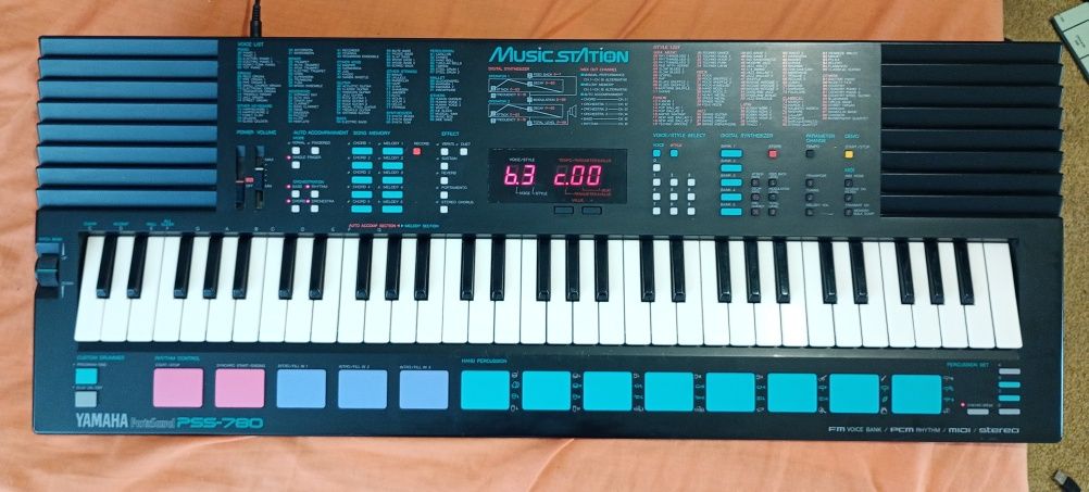 Синтезатор Yamaha PSS-780