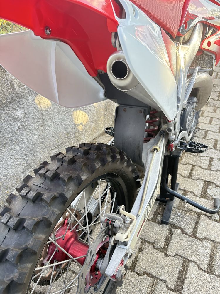 Honda CR250 2T 2002 (RC Valve)