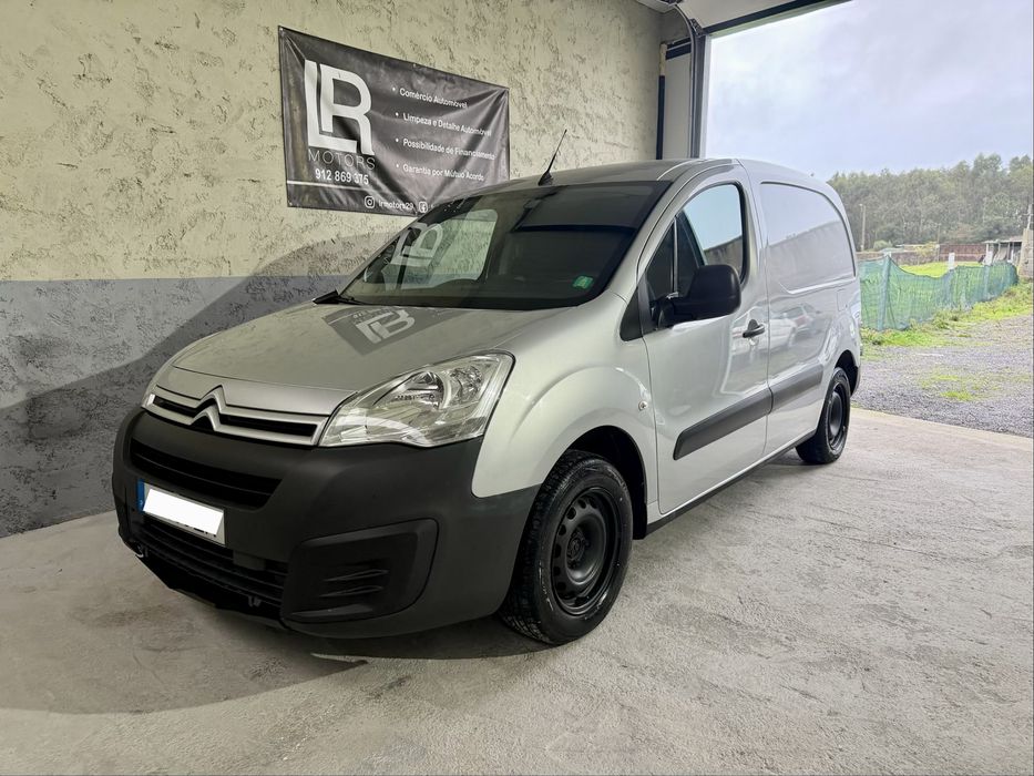 Citroen Berlingo 1.6 HDI 100cv - Desde 145€ Mês