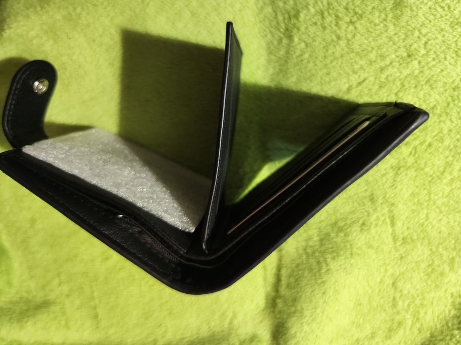 Carteira preta de homem