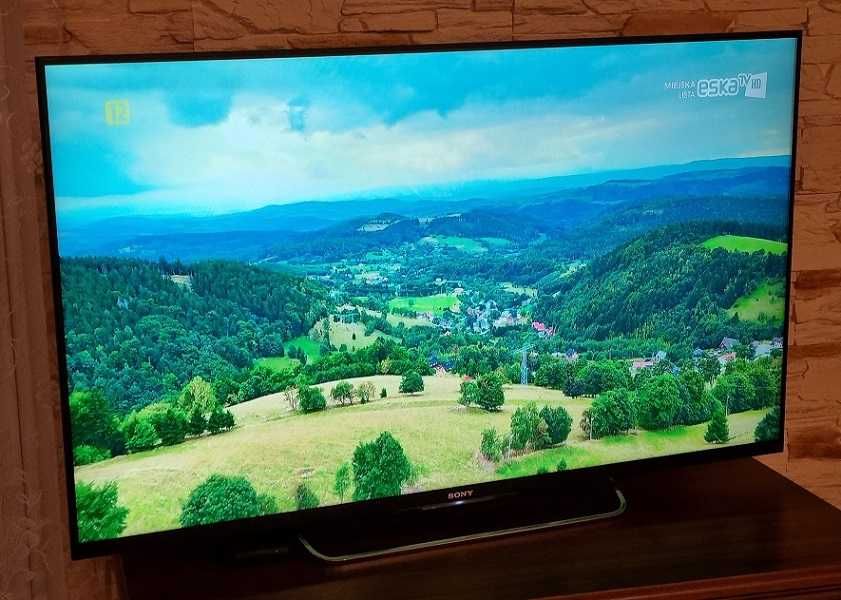 TV Sony 50 cali - z funkcjami: 3D, NFC, Smart TV, Wifi, 2xUSB, 5xHDMI